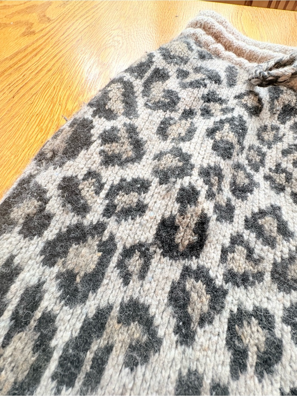 Alanui Wild Spirit Intarsia Leopard Print Grey Wool Blend Chunky Knit Sweatpants - Picture 10 of 15